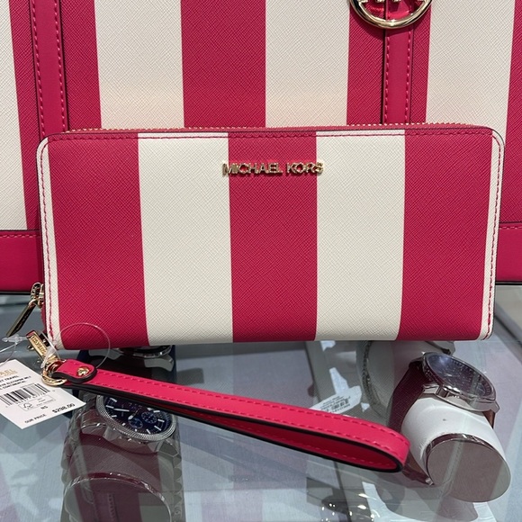 MICHAEL KORS JST 
Leather Continental Wristlet Phone Case Wallet 
El Pink 
NWT - Picture 6 of 16